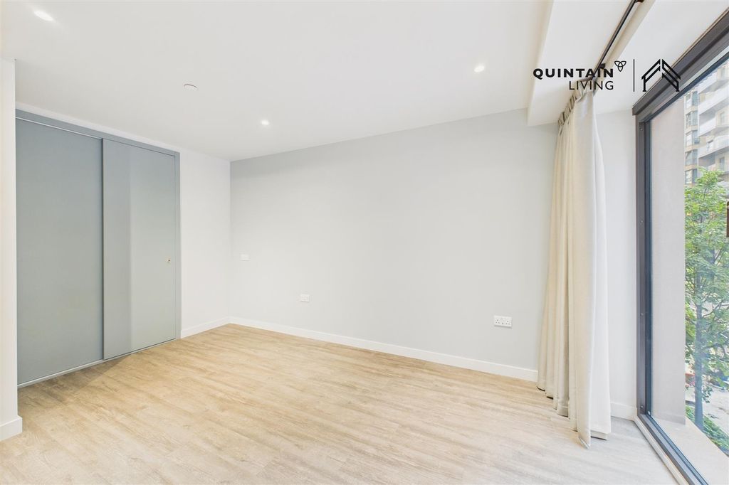 Property photo 3 of 17 3.Png