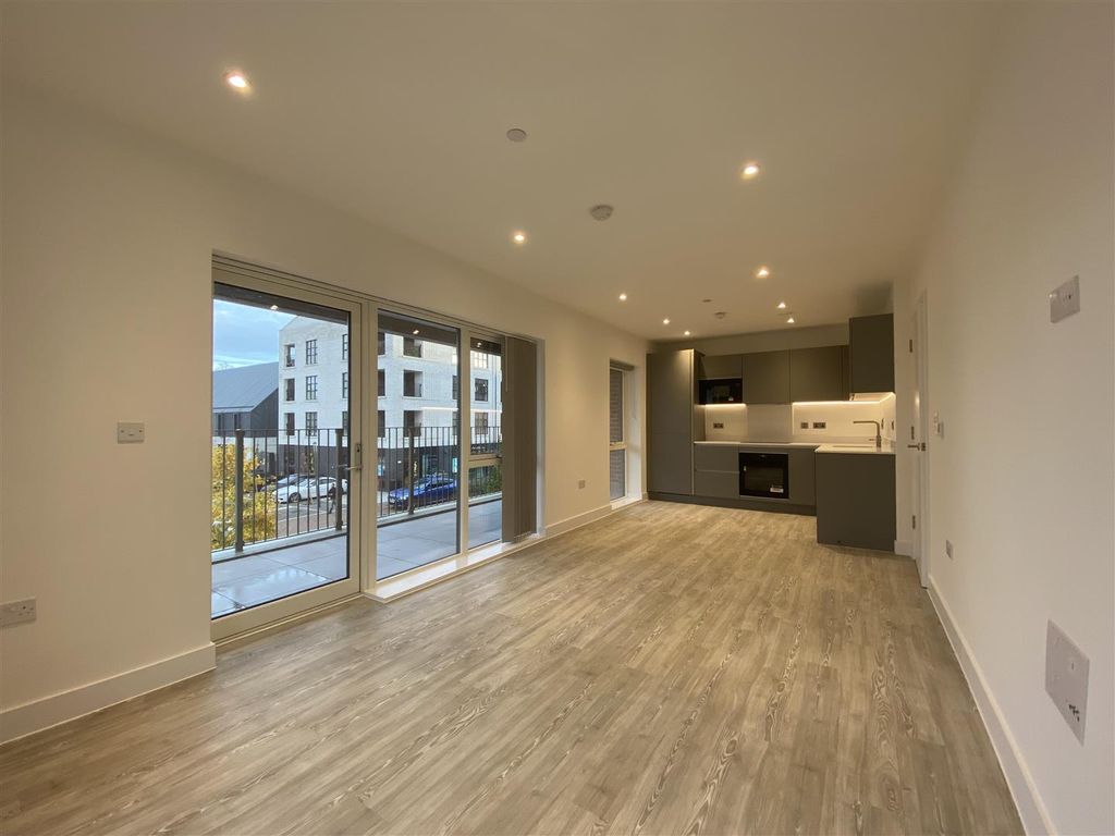 Property photo 1 of 18 Image00141.Jpeg