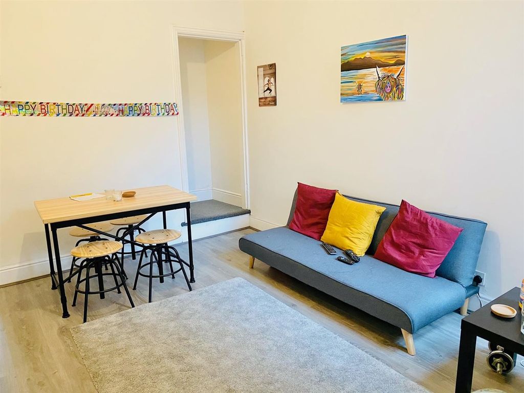 Property photo 1 of 15 Lounge 2.Jpg