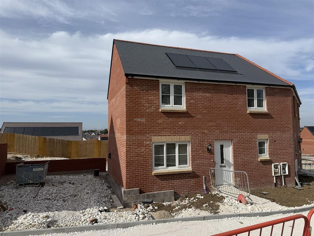 Property photo 1 of 13 Plot 344 Front.Jpeg