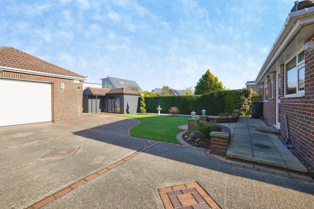 Property photo 3 of 26 Pbox-Img.Jpg