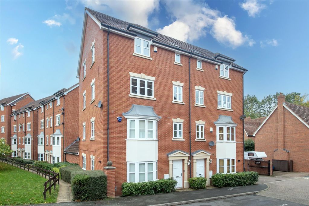Property photo 2 of 16 15.Jpg