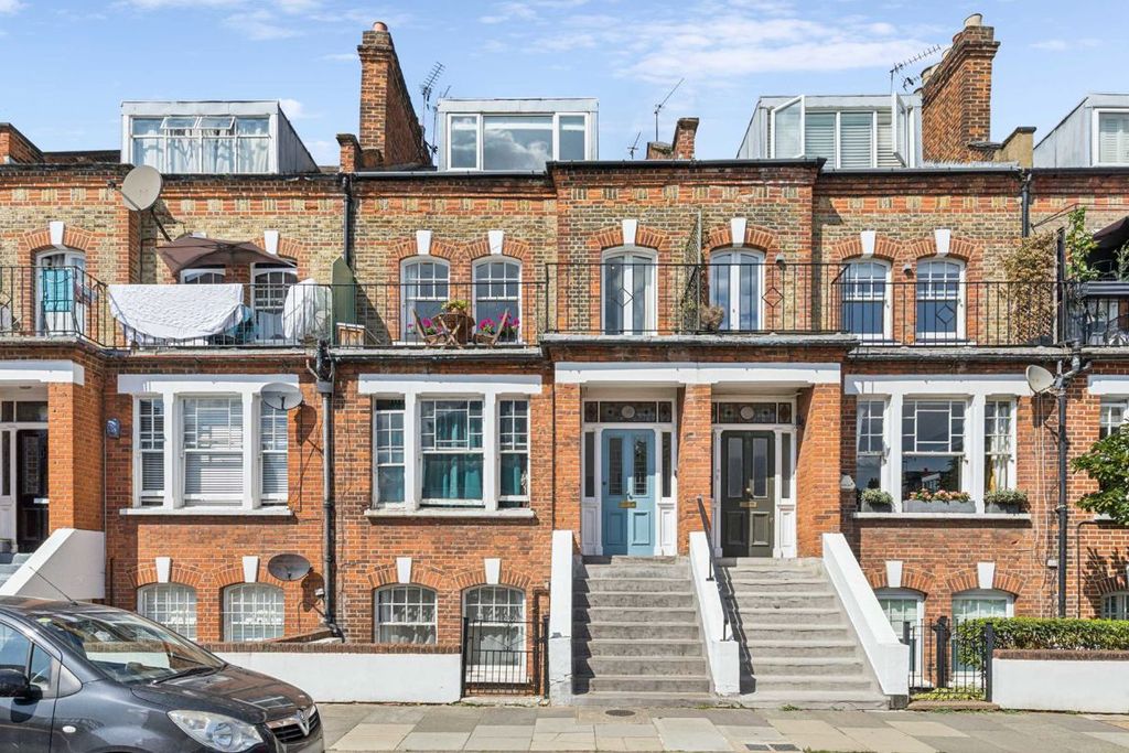 Property photo 1 of 12