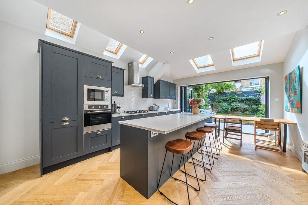 Property photo 2 of 13 Picture No. 09