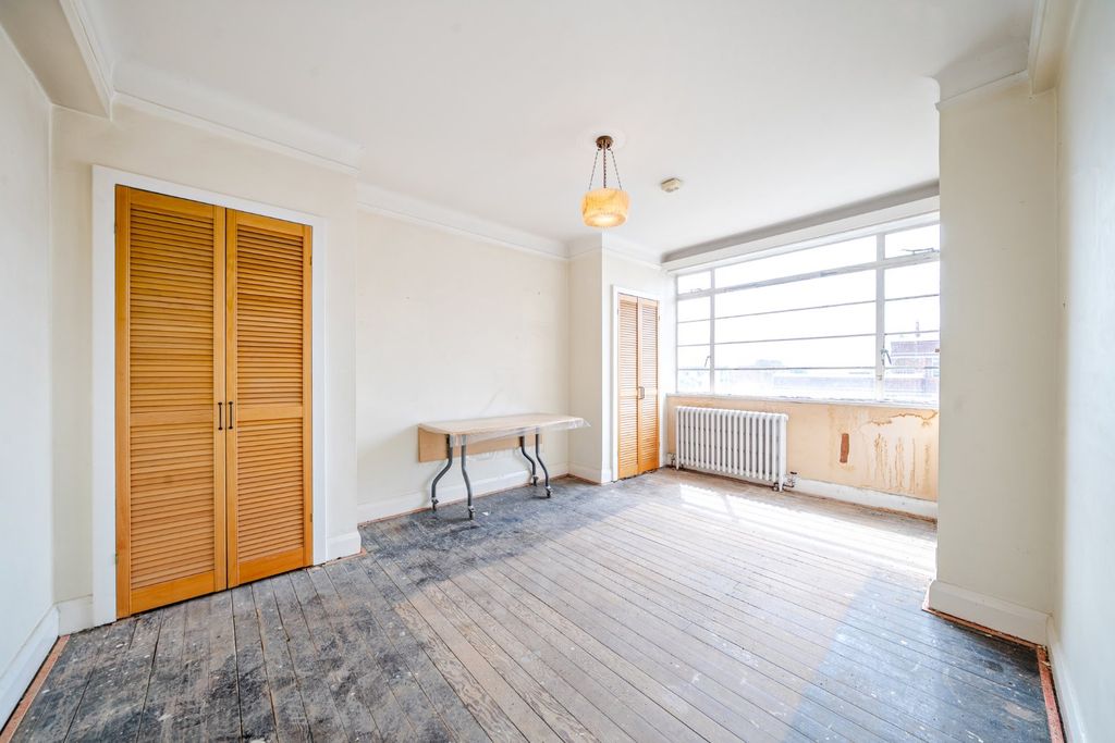 Property photo 1 of 17 Picture No. 09