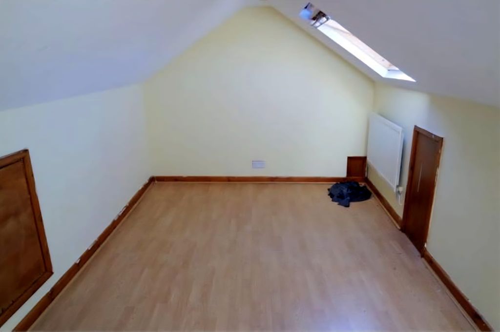 Property photo 2 of 22