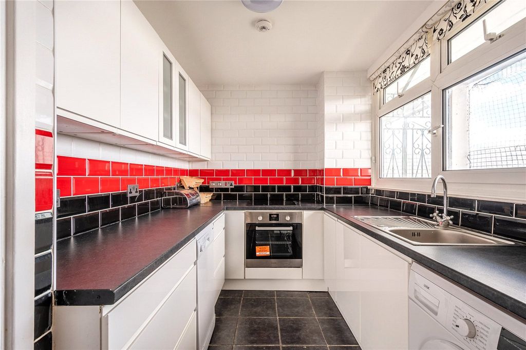 Property photo 3 of 9 Picture No. 03