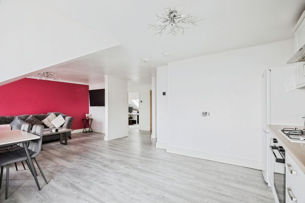 Additional image 6 of 3 bed flat for saleBrougham Street, Greenock PA16