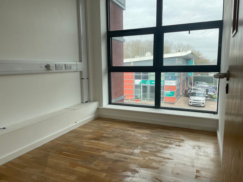 Property photo 3 of 4