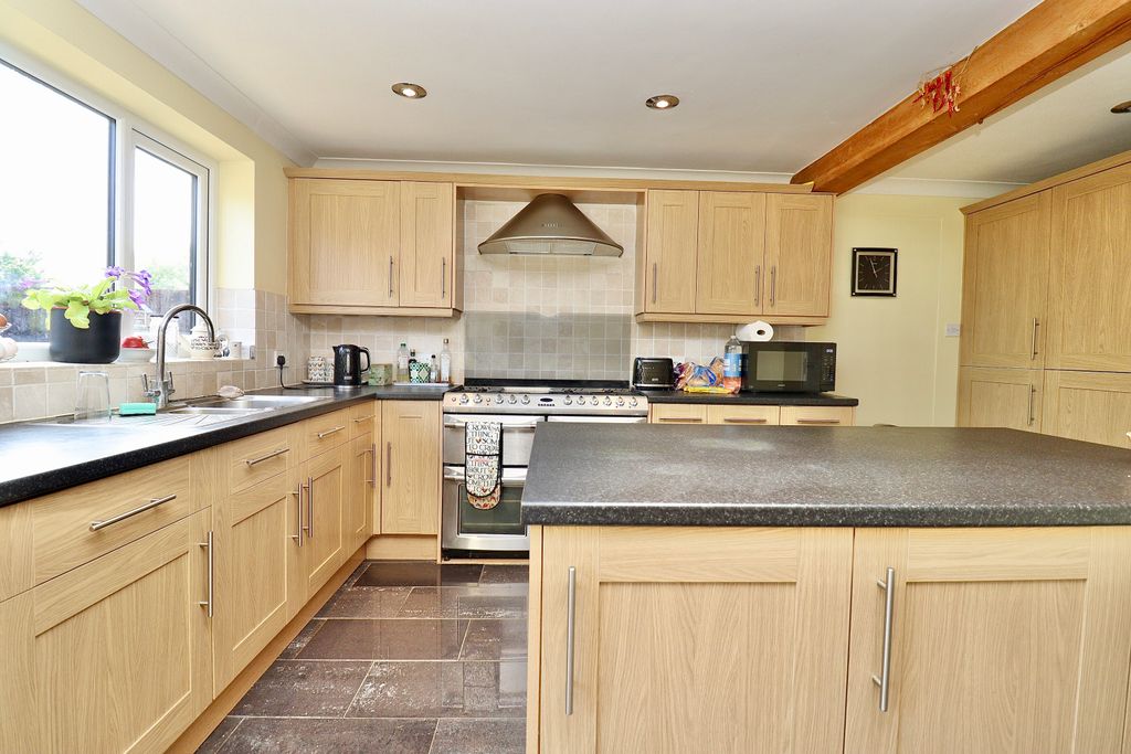 Additional image 5 of 5 bed detached house for saleCarlisle Gardens, Horncastle LN9