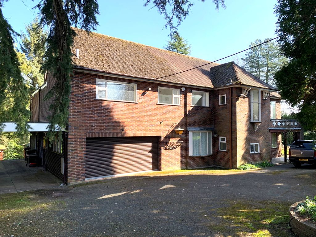 Property photo 1 of 74 K13