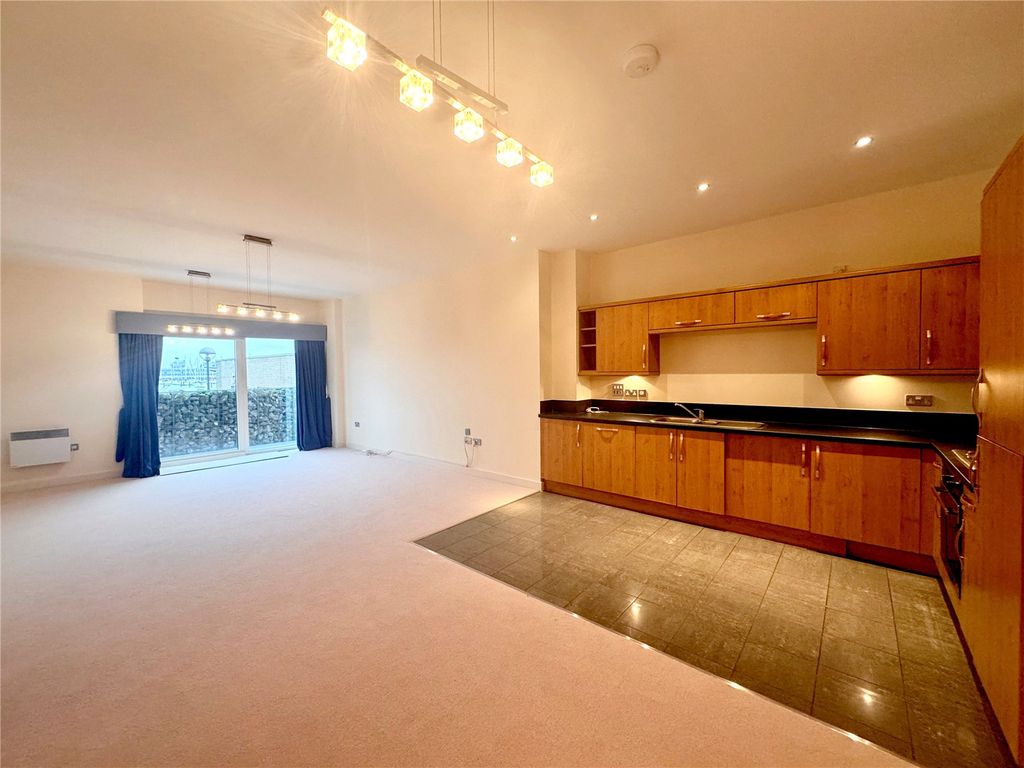 Property photo 3 of 13 Picture No. 26