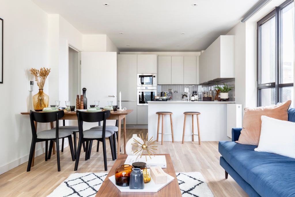 Property photo 3 of 20