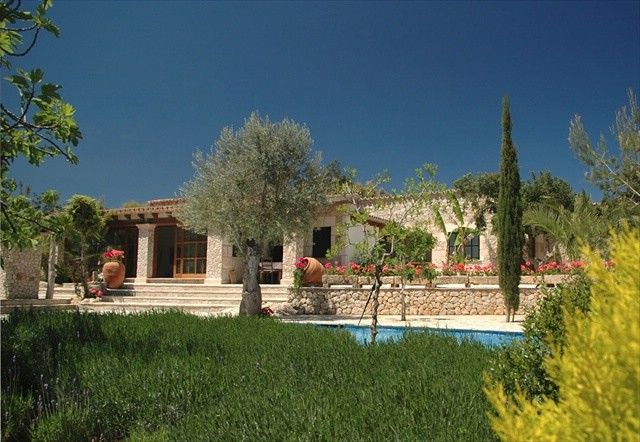 Property photo 3 of 16 House Exterior