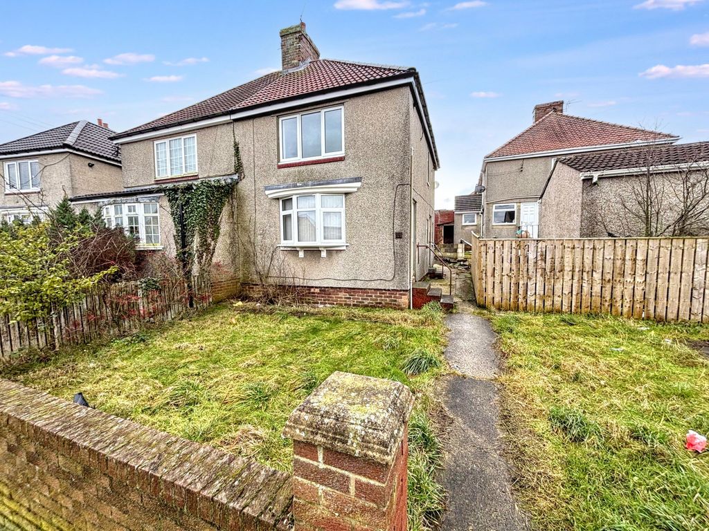 Property photo 2 of 17