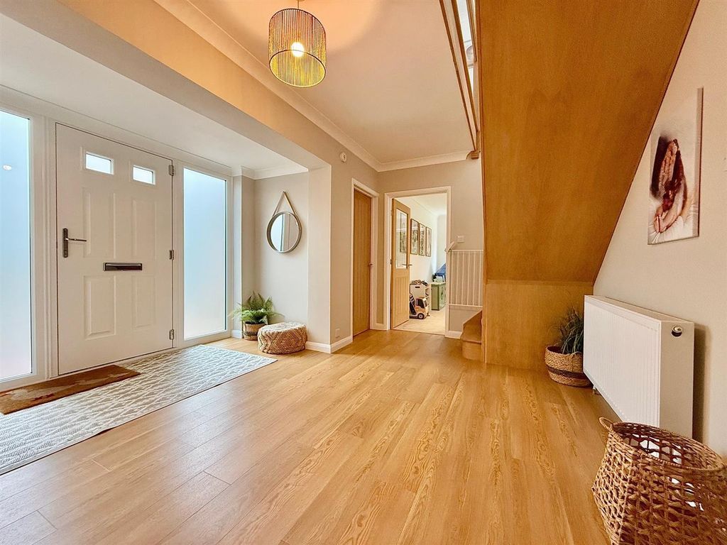 Property photo 3 of 33 Reception Hall