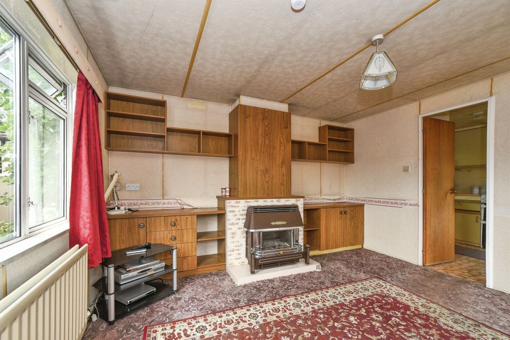 Property photo 3 of 11