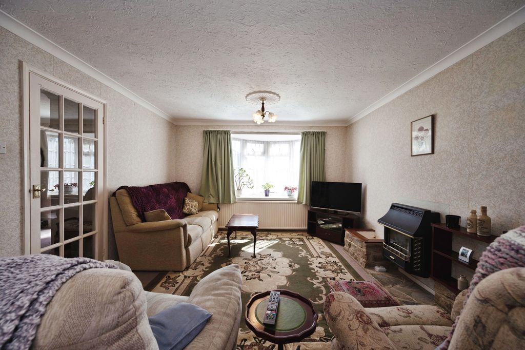 Property photo 2 of 16 Pbox-Img.Jpg