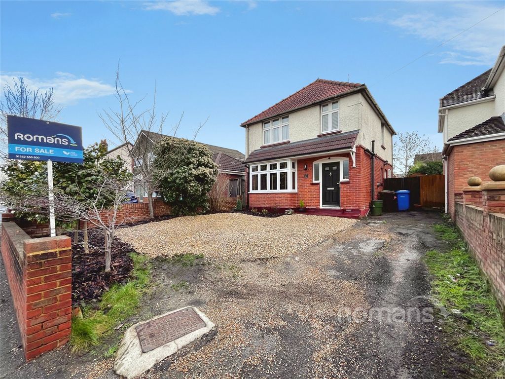 Property photo 1 of 17 Picture No. 14