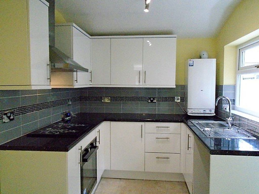 Property photo 2 of 22