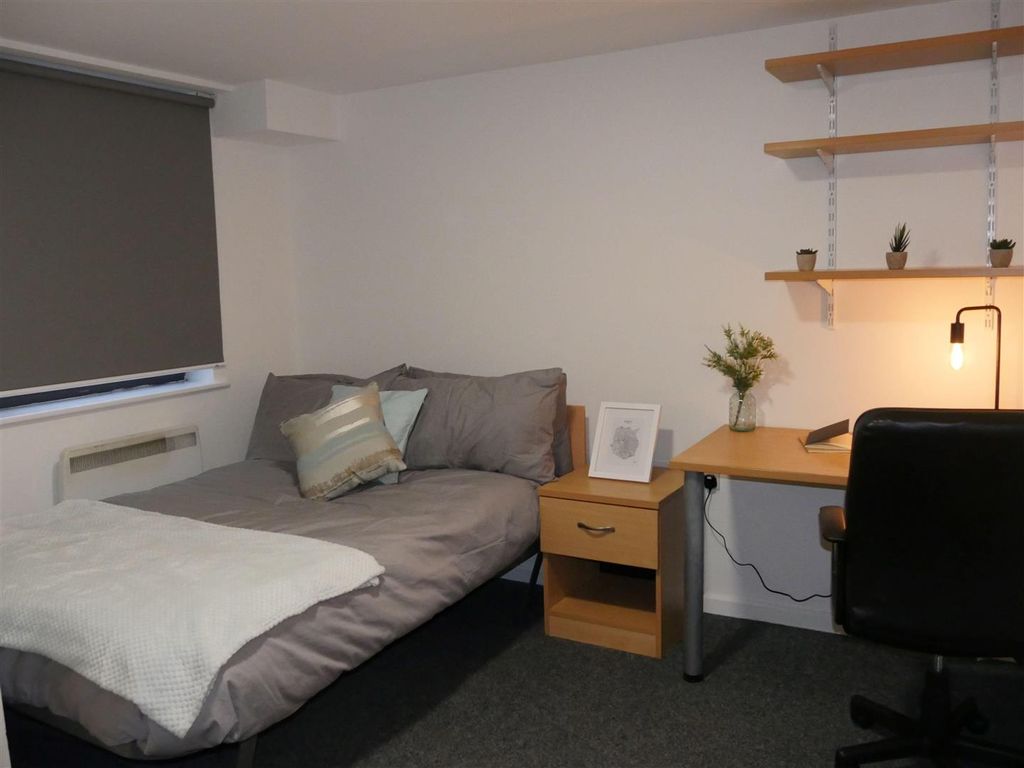 Property photo 3 of 24