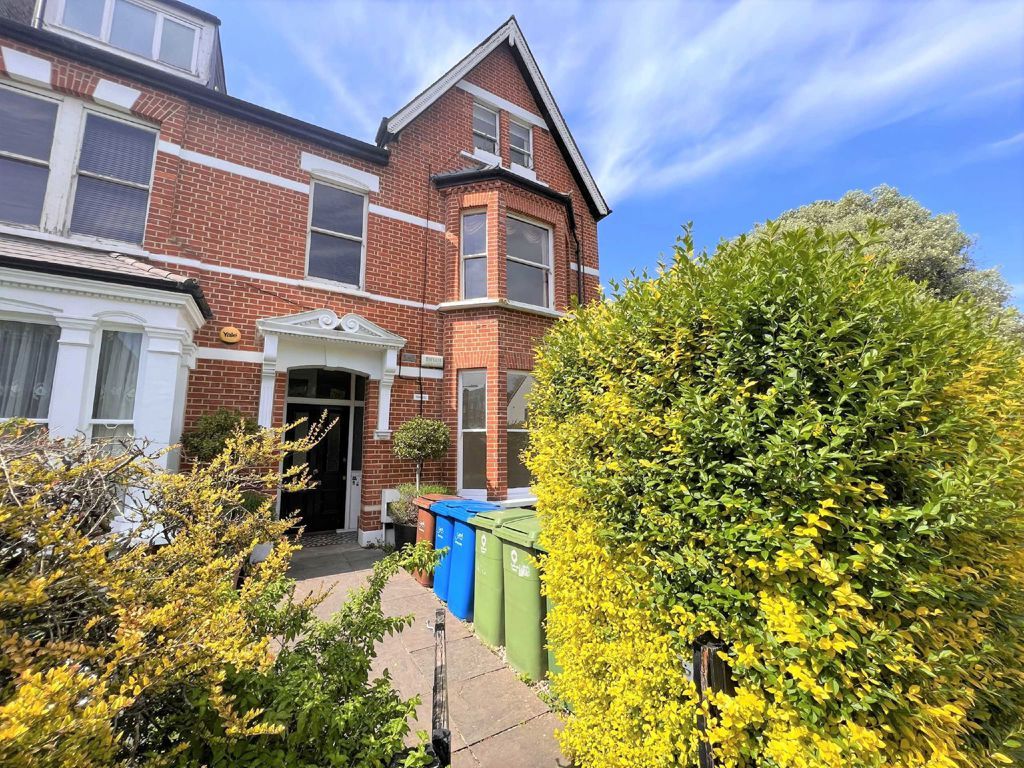 Property photo 1 of 2