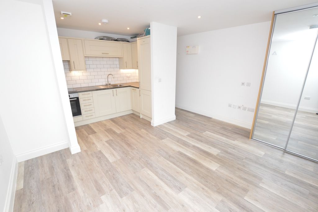 Property photo 2 of 9 Photo 7