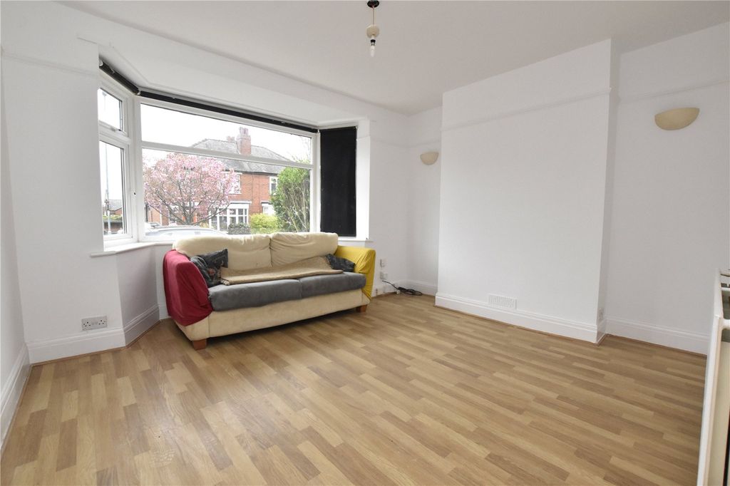 Property photo 2 of 14 Picture No. 24