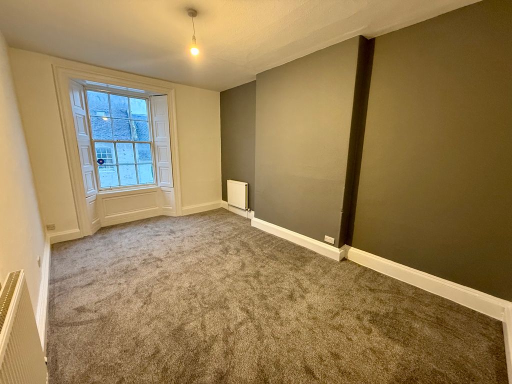 Property photo 3 of 8 3