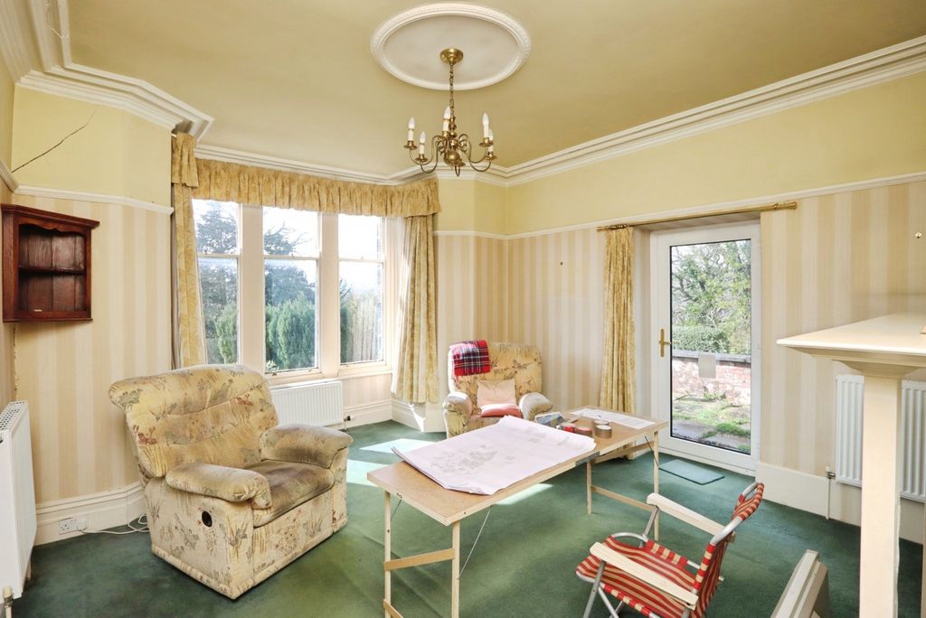 Property photo 3 of 28 Pbox-Img.Jpg