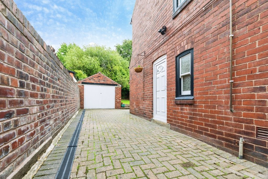 Property photo 2 of 15 Pbox-Img.Jpg