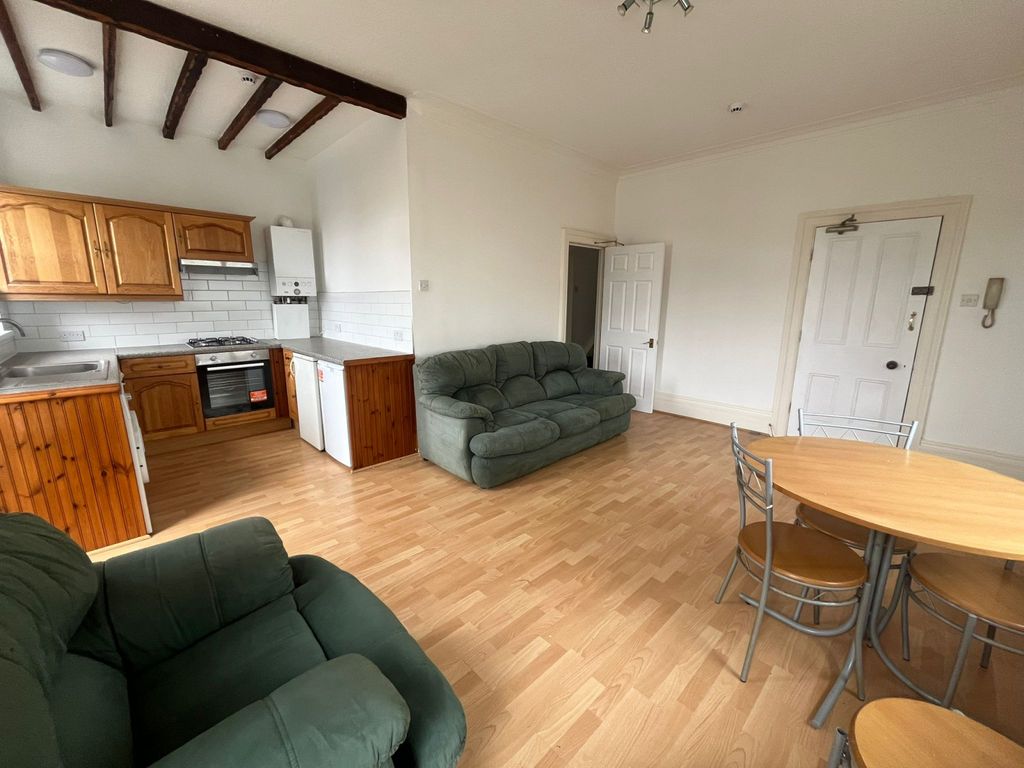 Property photo 3 of 11 Gallery