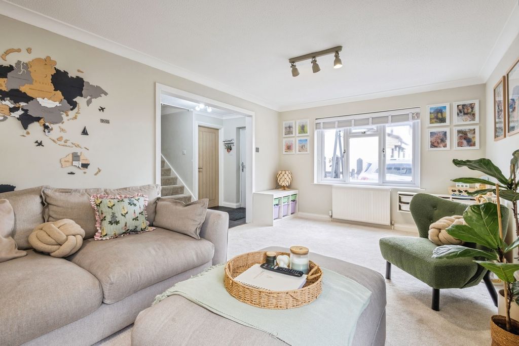 Property photo 3 of 20 Pbox-Img.Jpg