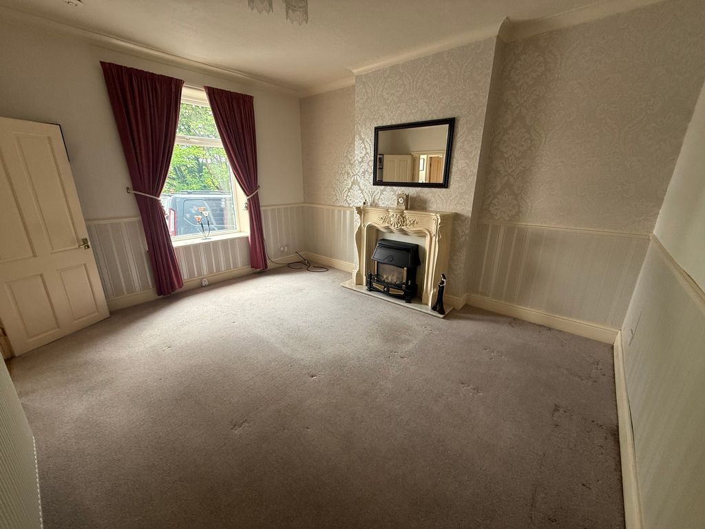 Property photo 2 of 15 Bedroom 1