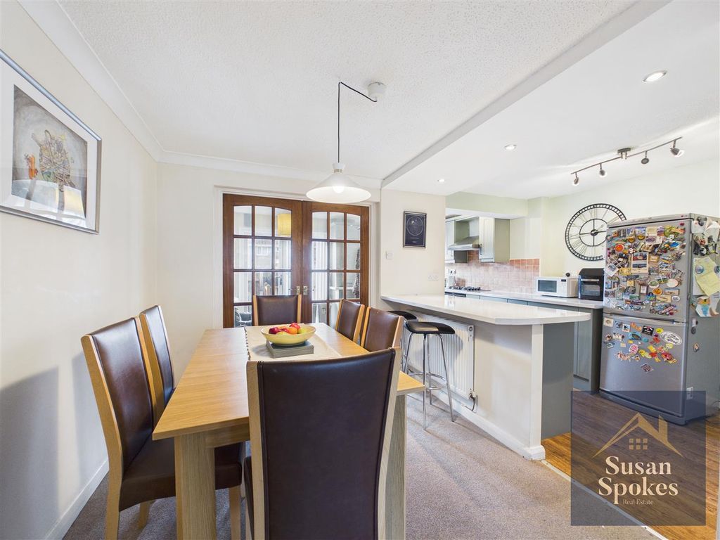 Property photo 2 of 29 Cam01858G0-Pr0229-Still007.Jpg