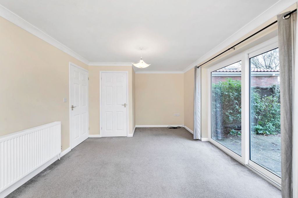 Property photo 3 of 13