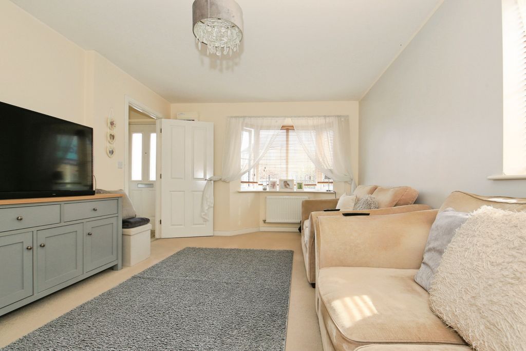 Property photo 2 of 14 Img_7513