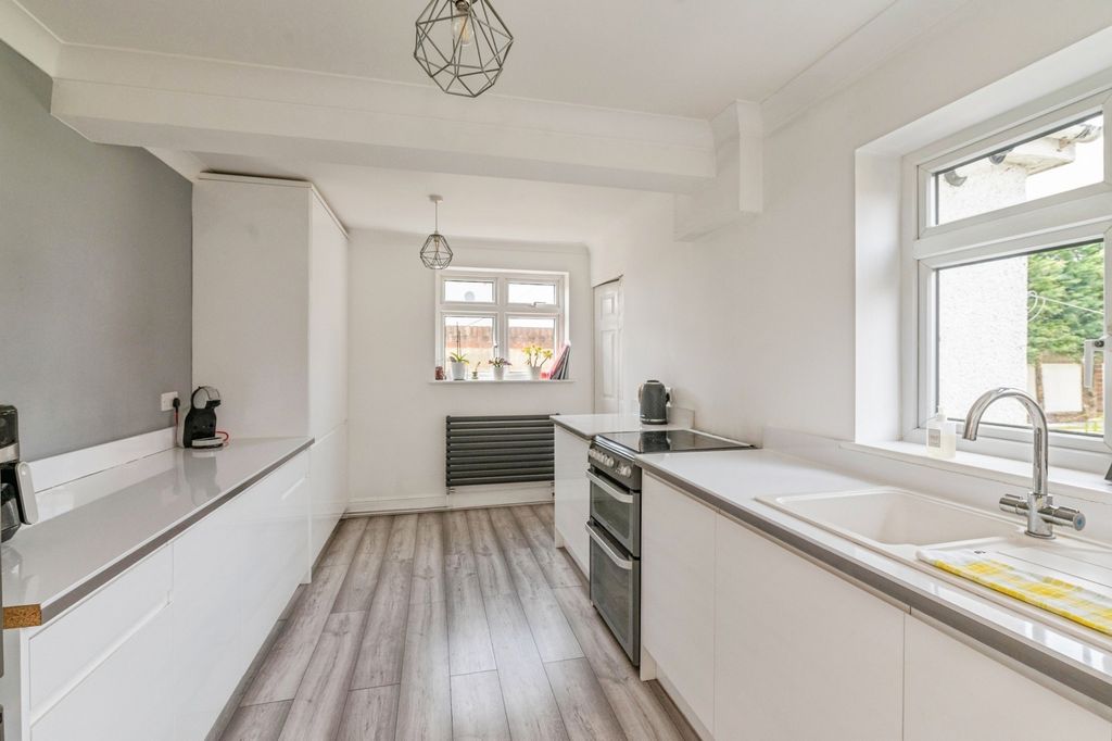 Property photo 3 of 20 Pbox-Img.Jpg