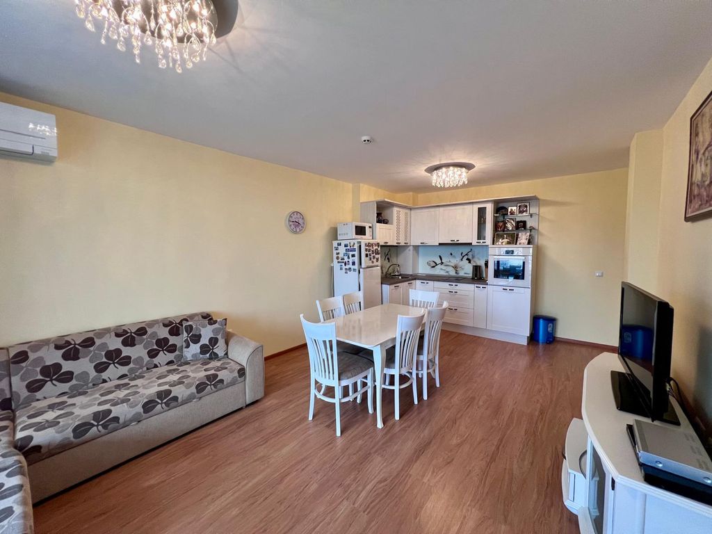 Property photo 2 of 16