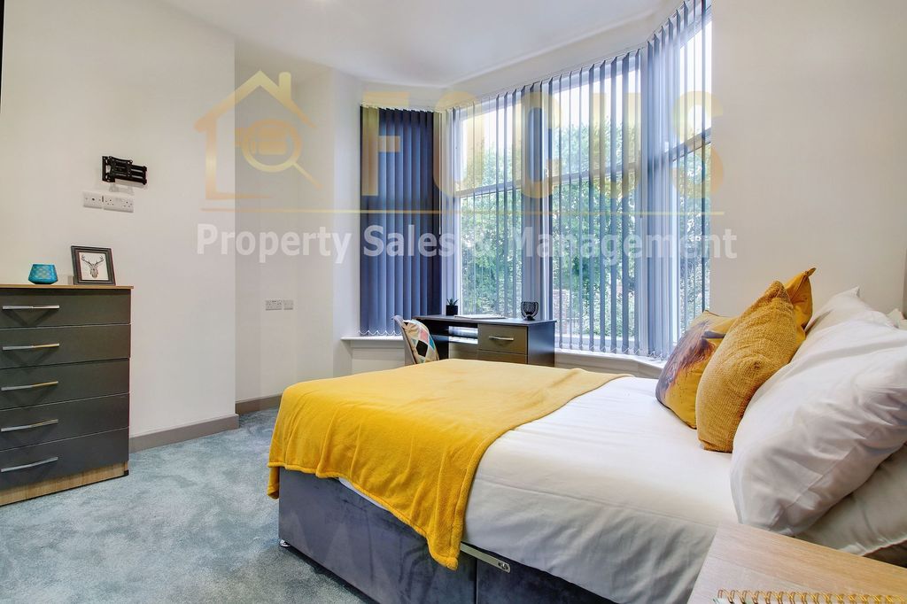 Property photo 1 of 39