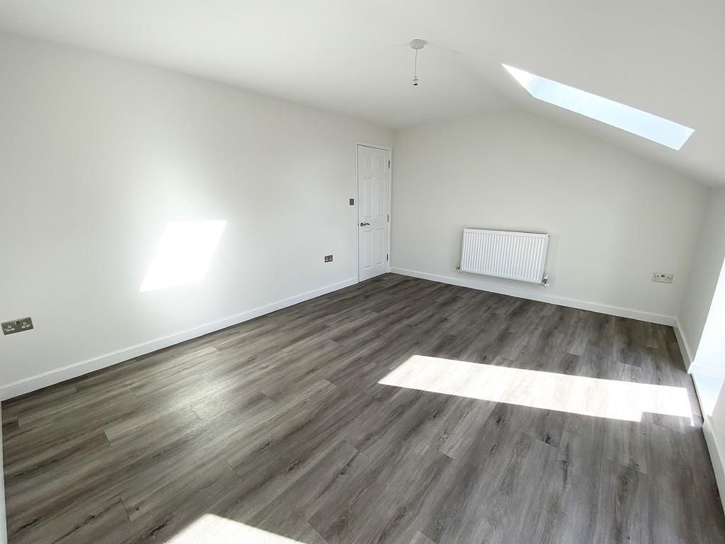 Property photo 2 of 7 Image