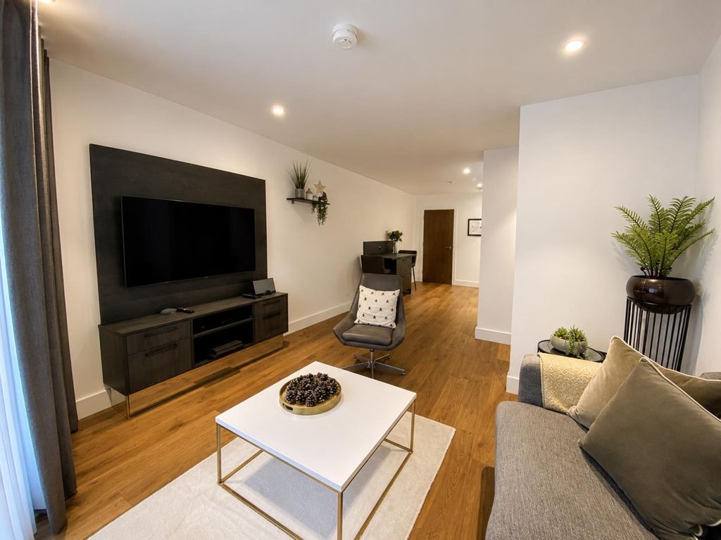 Property photo 1 of 15 24d4F42F-Da67-487B-8Ca7-0d94c09Ed2Fe.Png