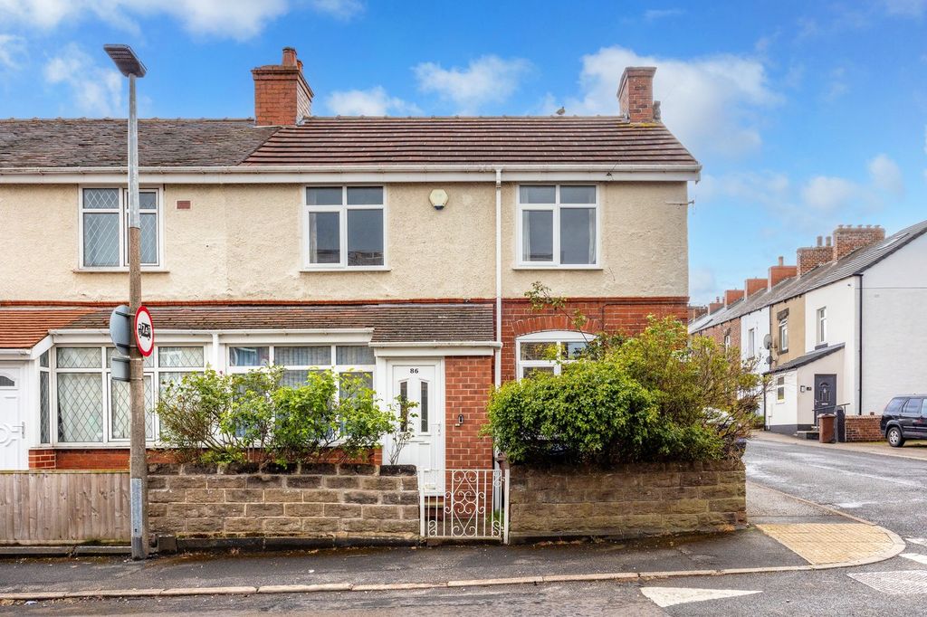Property photo 1 of 17
