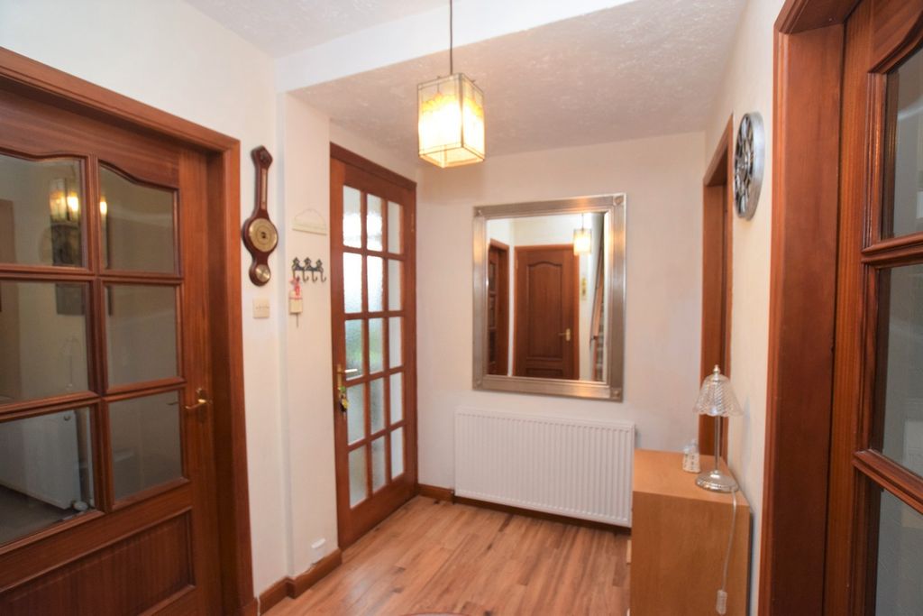 Property photo 3 of 23