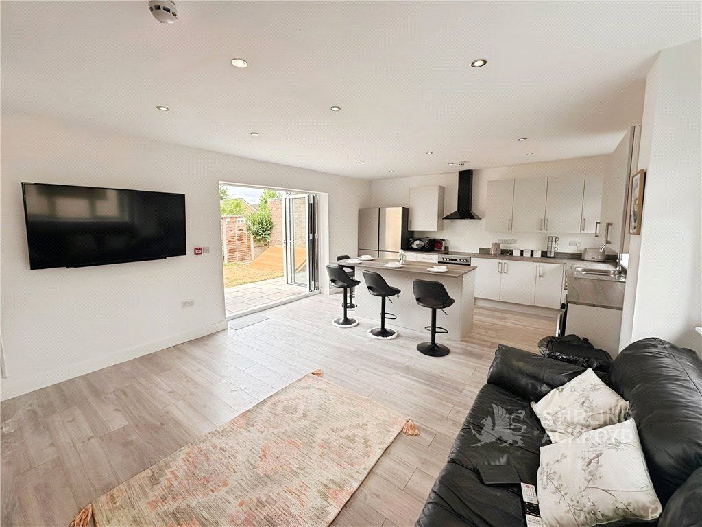 Property photo 2 of 14 Kitchen/Living Room