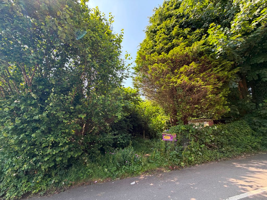 Property photo 3 of 5