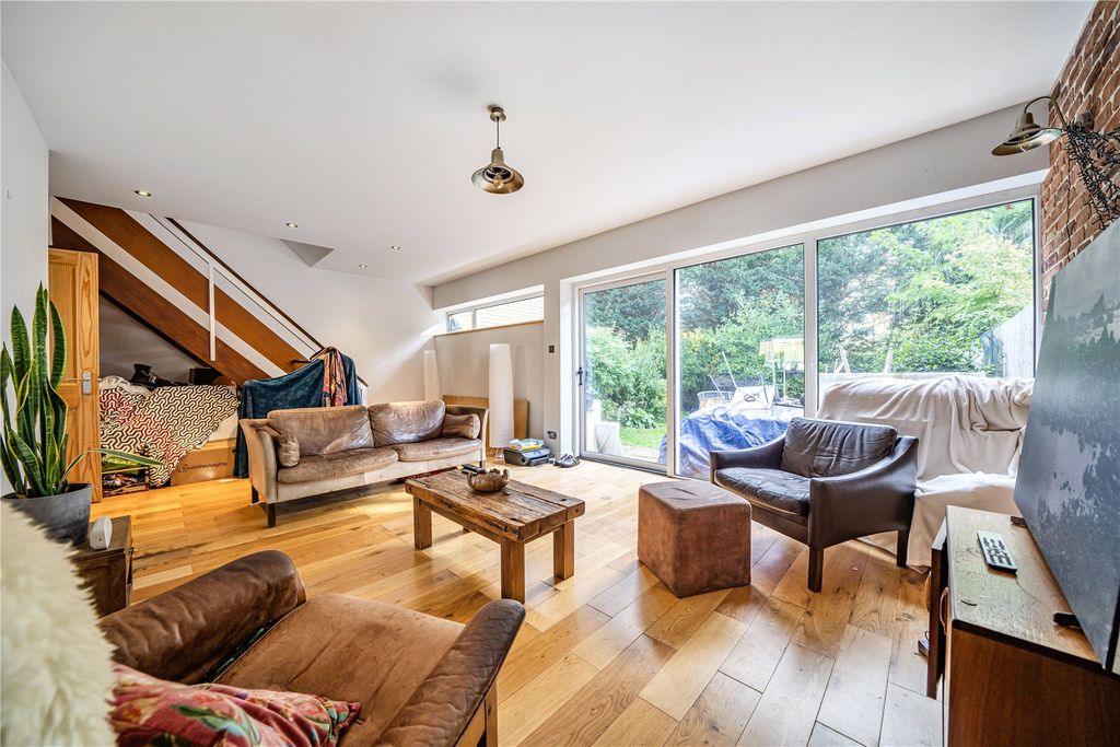 Property photo 2 of 20 Picture No. 02