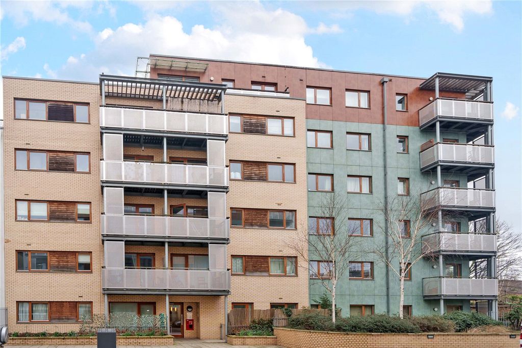 Property photo 3 of 15 Picture No. 01