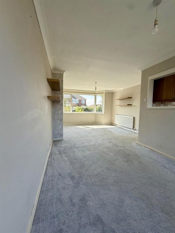 Property photo 3 of 17 F2F10Acc-F5Dd-40c1-9A6A-063Dcba51F00.Jpeg