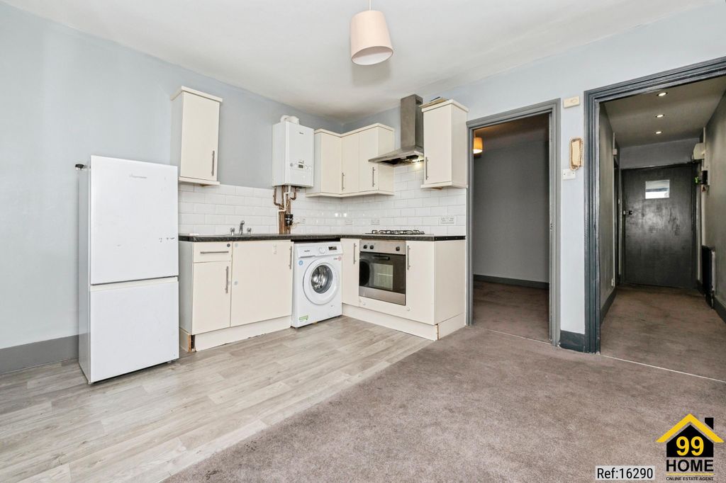 Property photo 3 of 16 Photo 2